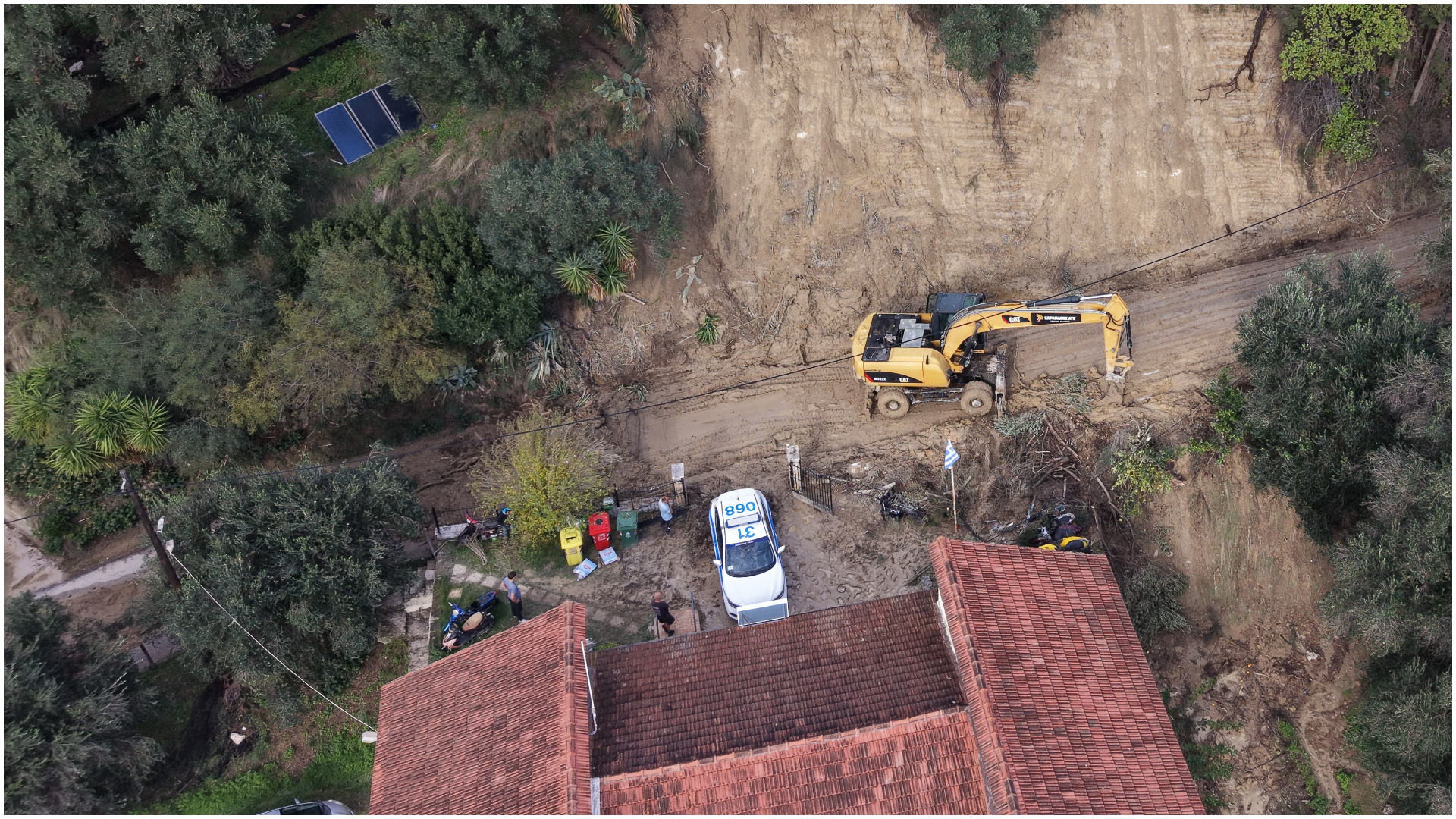 Κακοκαιρία: Σοβαρά προβλήματα σε Αρτα, Ιωάννινα, Πρέβεζα και Θεσπρωτία – Μηνύματα από 112-6