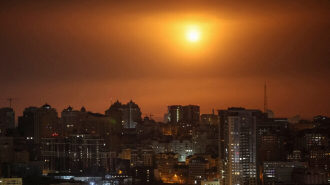 πολλοί-νεκροί-πολίτες-από-νυχτερινές-563939632