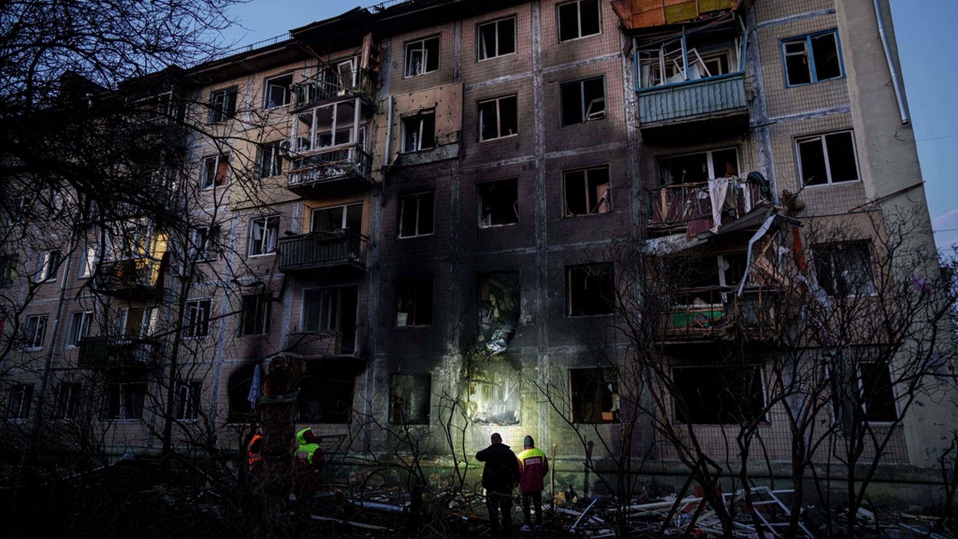 Ρωσική επιδρομή στο Κίεβο – Τουλάχιστον τέσσερις νεκροί, δεκάδες τραυματίες-2