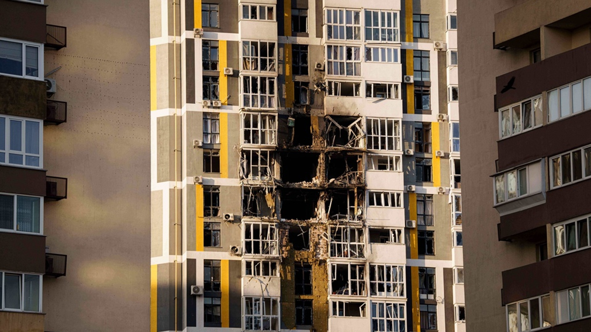 Ρωσική επιδρομή στο Κίεβο – Τουλάχιστον τέσσερις νεκροί, δεκάδες τραυματίες-3