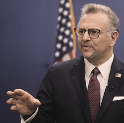 Οι 4 αγγελιαφόροι του Τραμπ-2