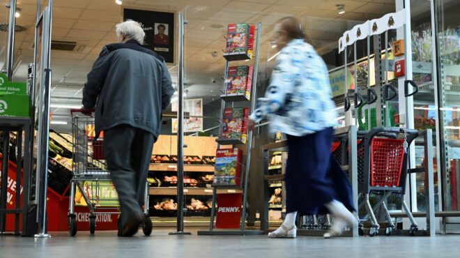 οι-ευρωπαίοι-δεν-ξοδεύουν-και-αποταμι-563913955