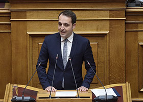 Θεωρείο: Ο σύμβουλος-1