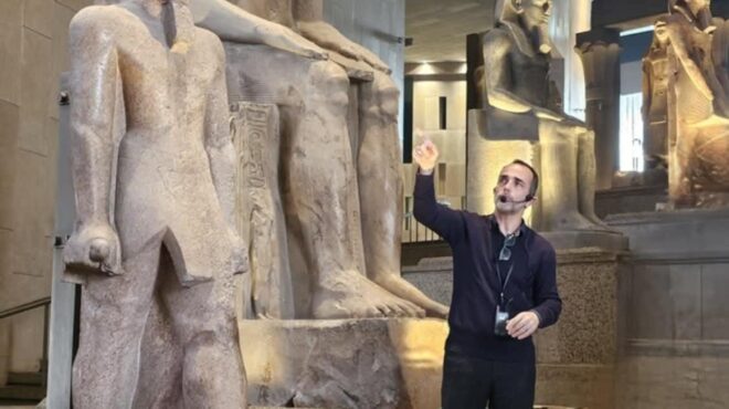 ο-ελληνας-αρχαιολόγος-πίσω-από-το-πετ-563916697