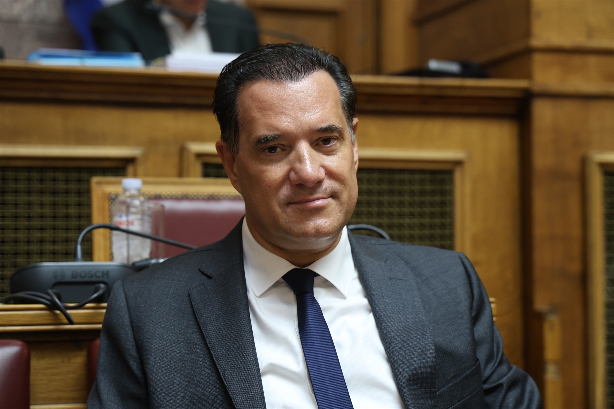 Εντός και Εκτός: Οι Ευρωπαίοι στον οθωμανικό μύλο-1