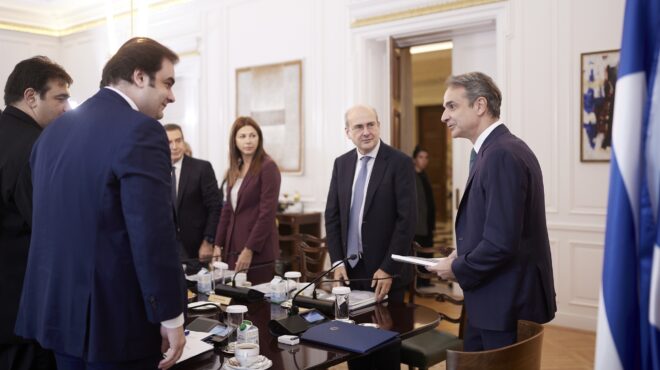 κυβέρνηση-ανοιξε-παράθυρο-για-ανασ-563945305