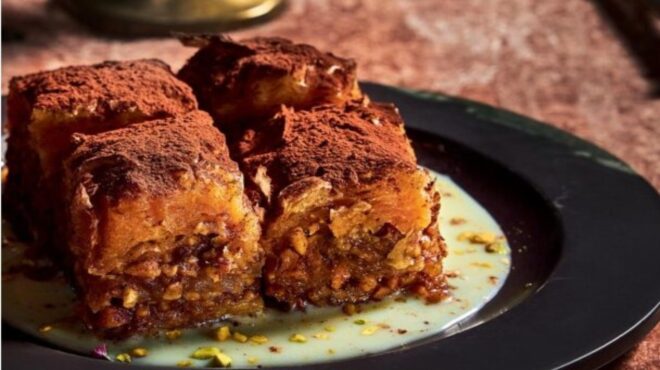 κρύος-μπακλαβάς-με-γάλα-563898883