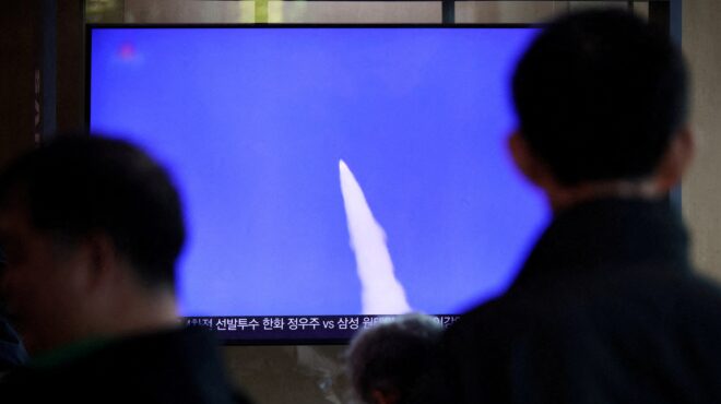η-βόρεια-κορέα-εκτόξευσε-βαλλιστικό-π-563908237