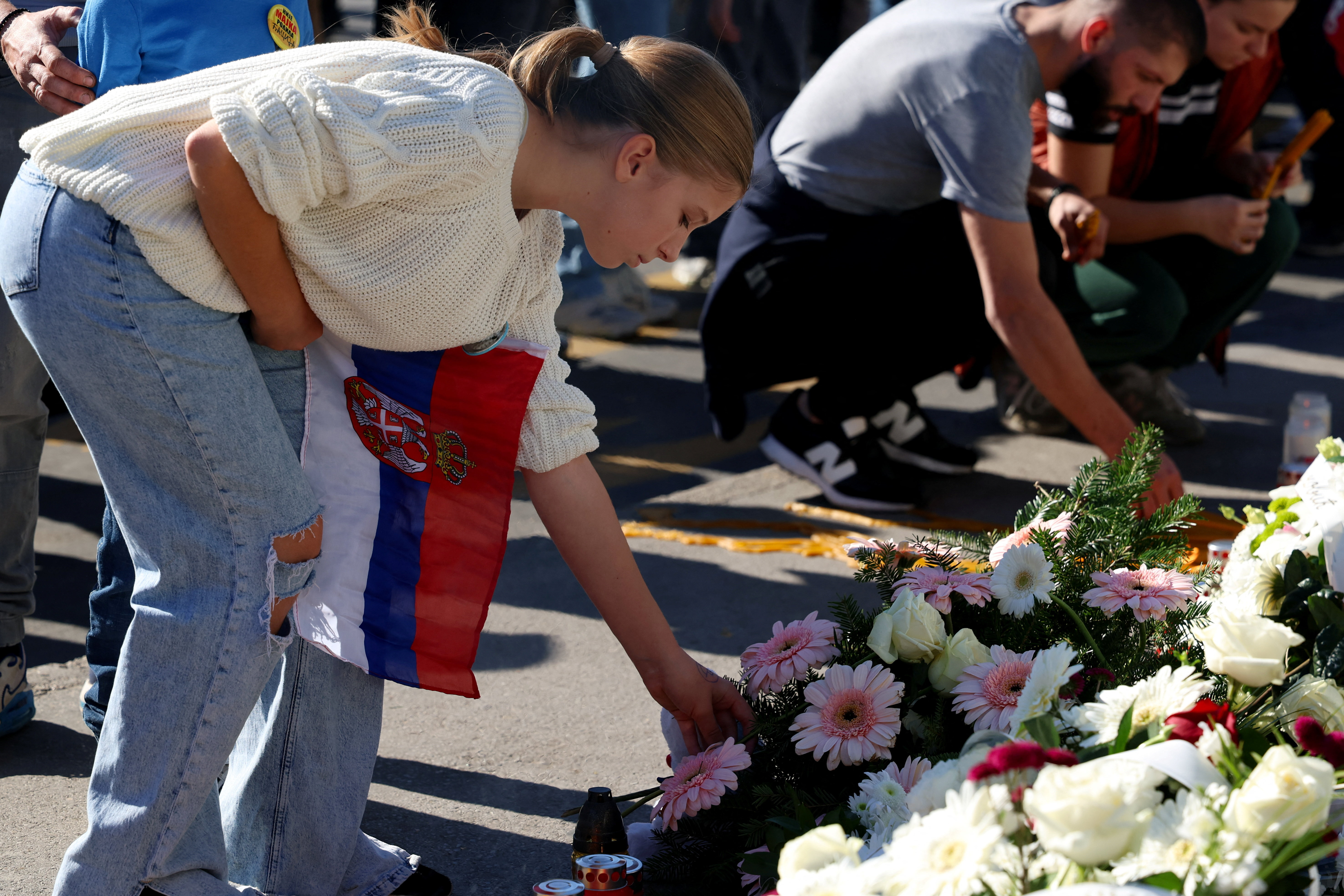 Σερβία: Πλήθος κόσμου στο Νόβι Σαντ για την επέτειο από την τραγωδία στον σιδηροδρομικό σταθμό-3