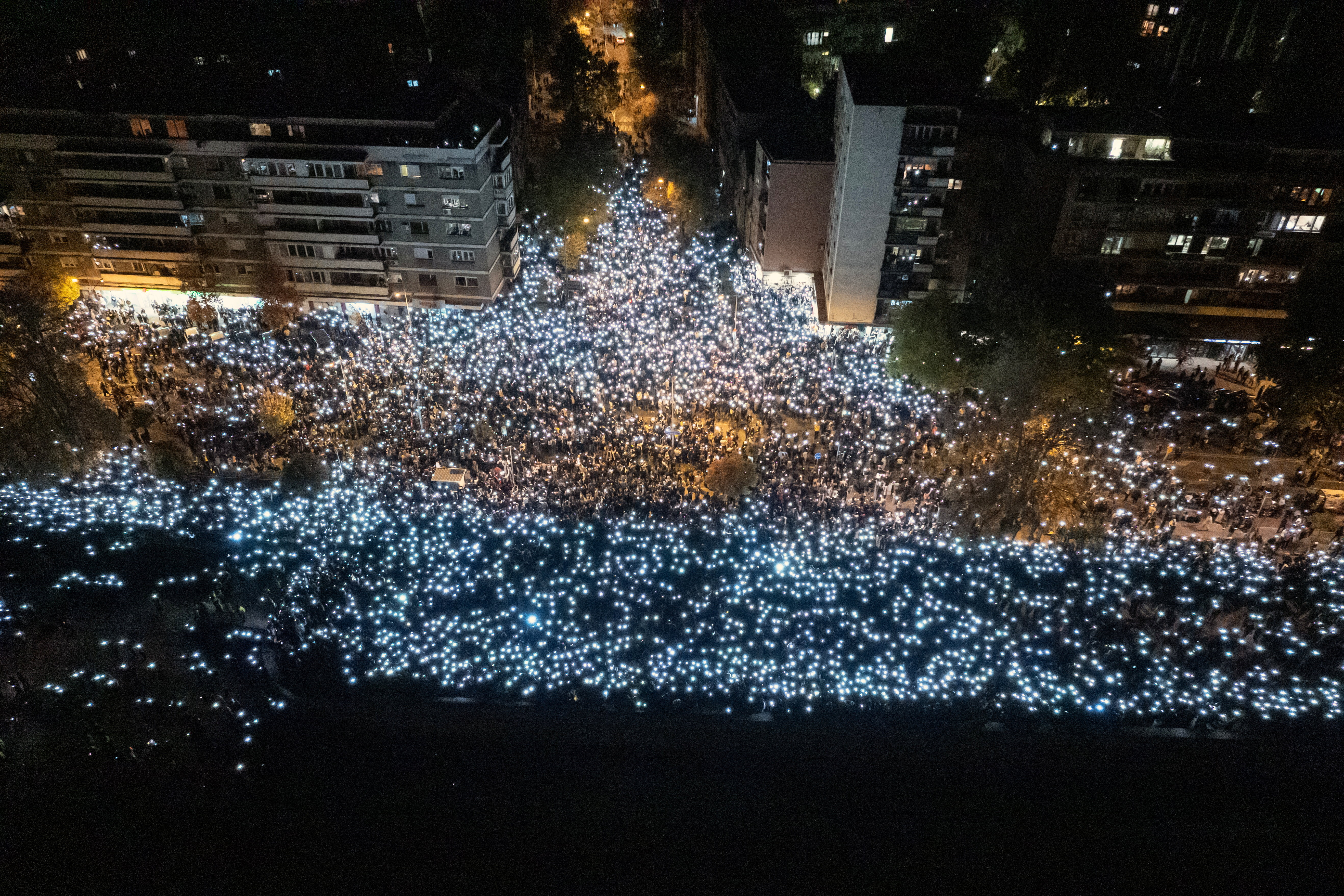 Σερβία: Τεταμένη η κατάσταση έναν χρόνο από την τραγωδία στον σιδηροδρομικό σταθμό-3