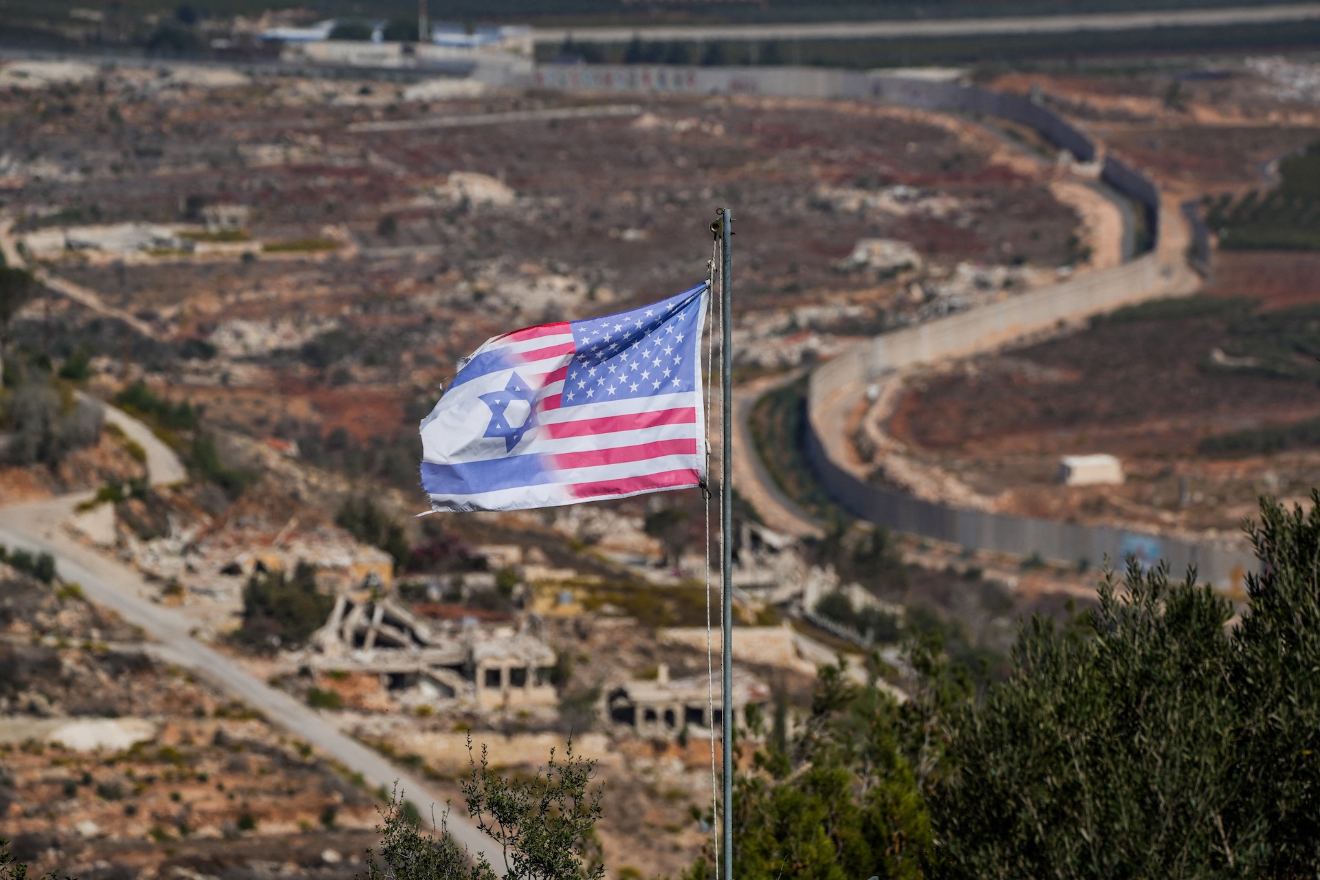 «Τρίζουν» οι εκεχειρίες: Πολεμικές αναφλέξεις σε Λίβανο, Συρία, Γάζα-2