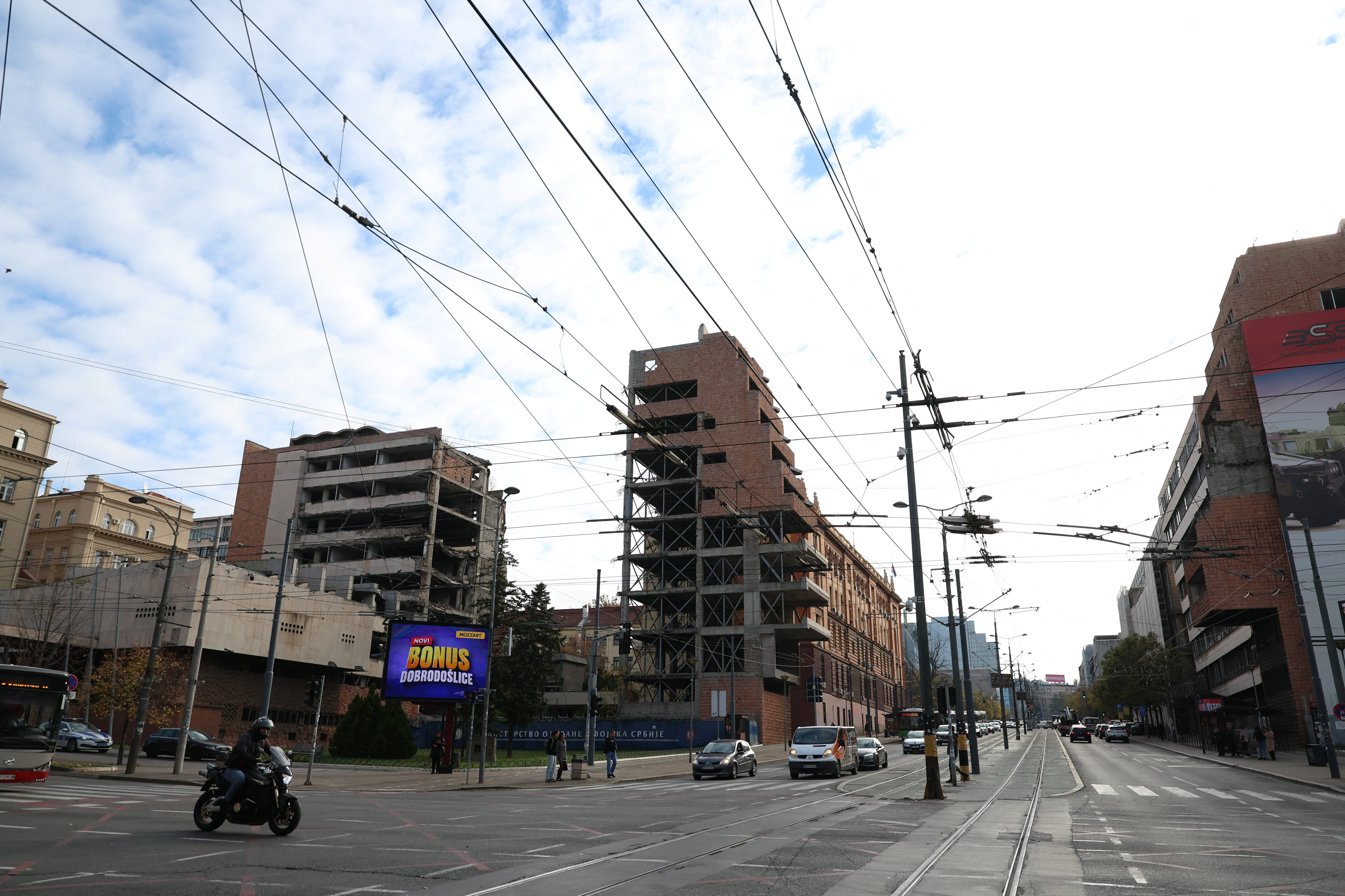 Σερβία: Το πρώην αρχηγείο του στρατού γίνεται πύργος Τραμπ με την έγκριση της Βουλής-1