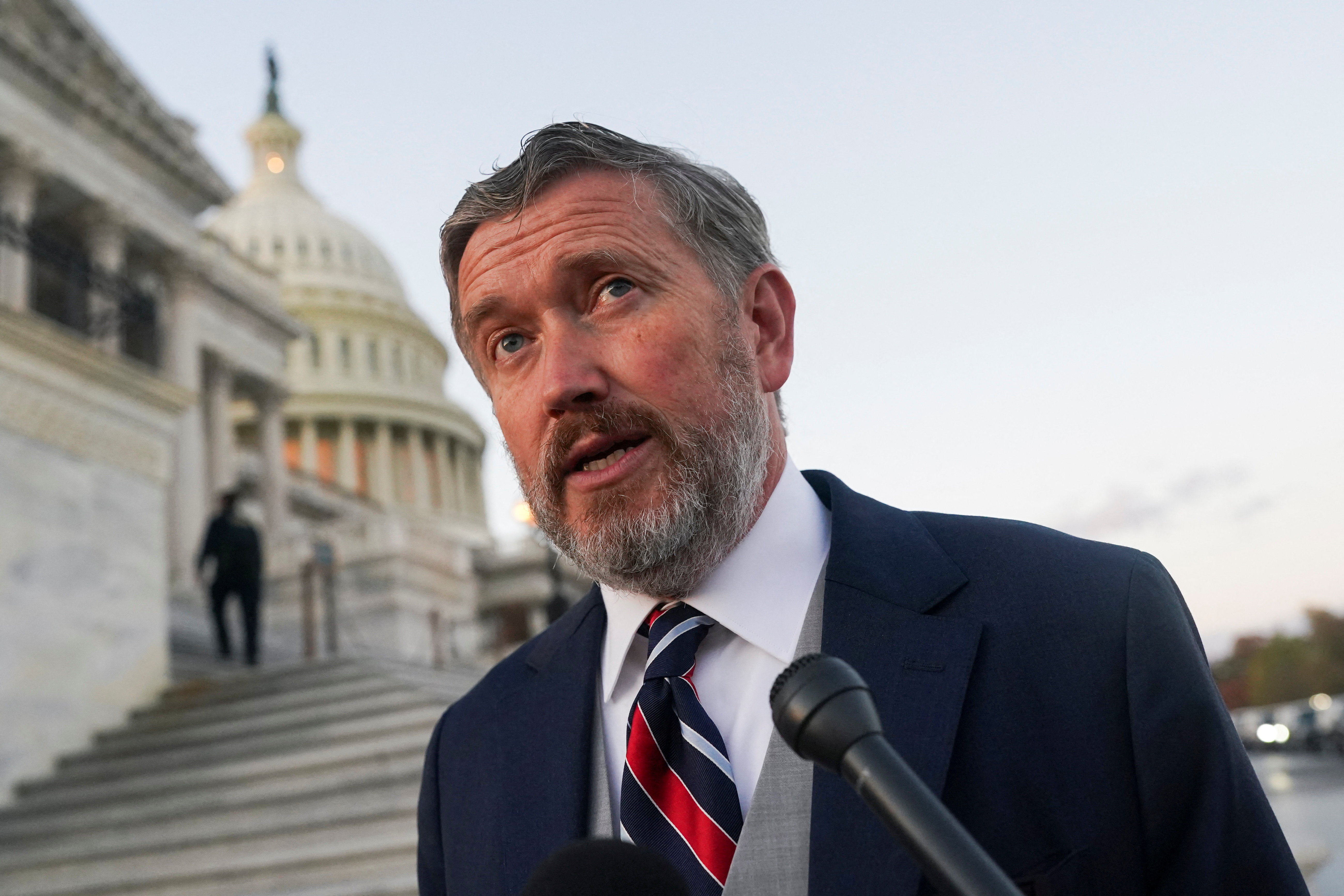 Υπόθεση Επσταϊν: Οι MAGA πιέσεις και η αναδίπλωση Τραμπ-2