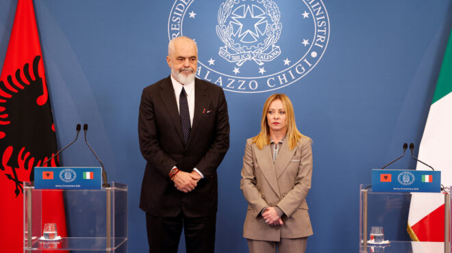 η-μελόνι-επιμένει-στη-μεταφορά-μετανα-563918887