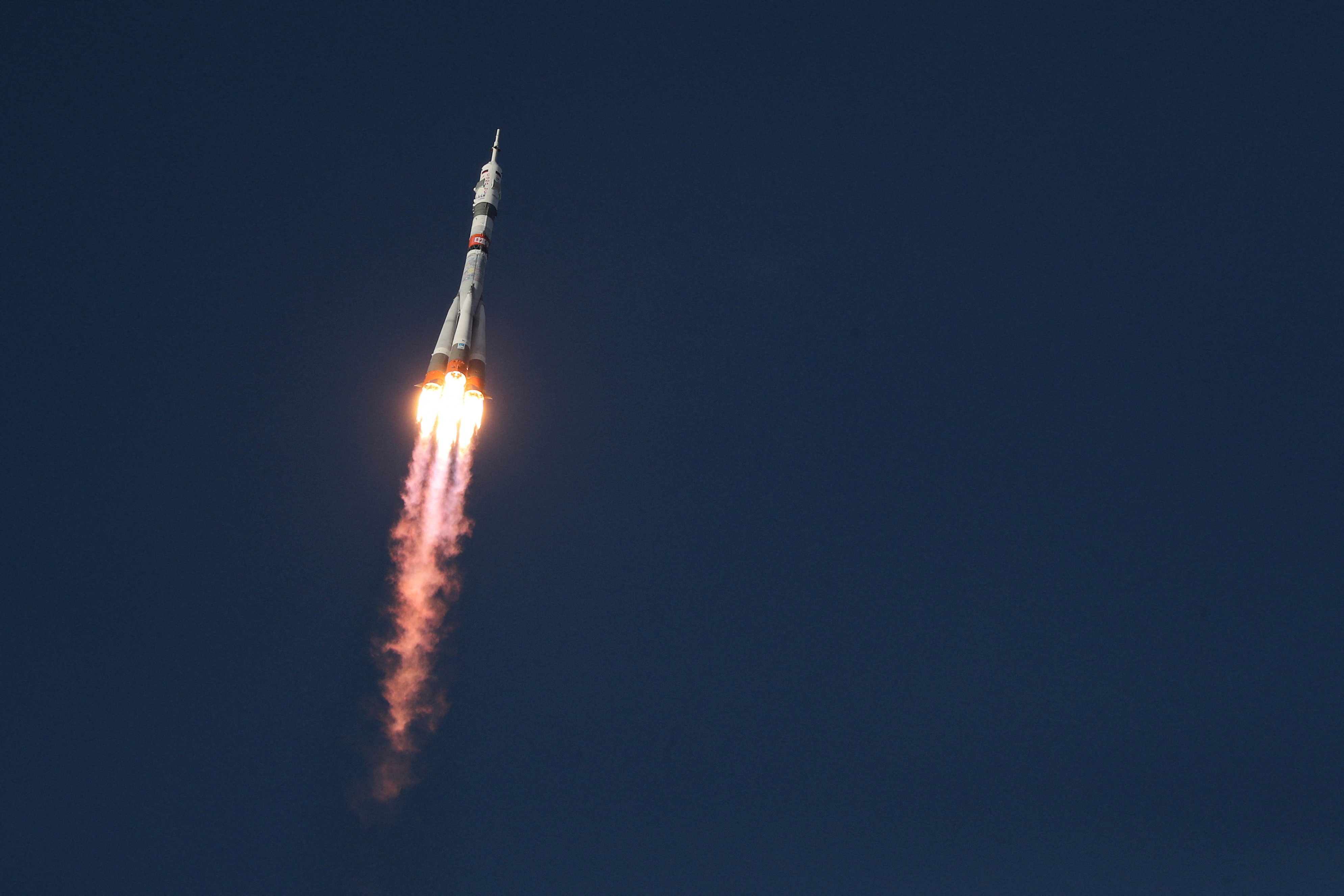 Soyuz: Εκτοξεύθηκε με τριμελές πλήρωμα για τον Διεθνή Διαστημικό Σταθμό-2