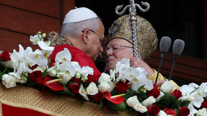 φανάρι-μηνύματα-ενότητας-και-ειρήνης-563949940