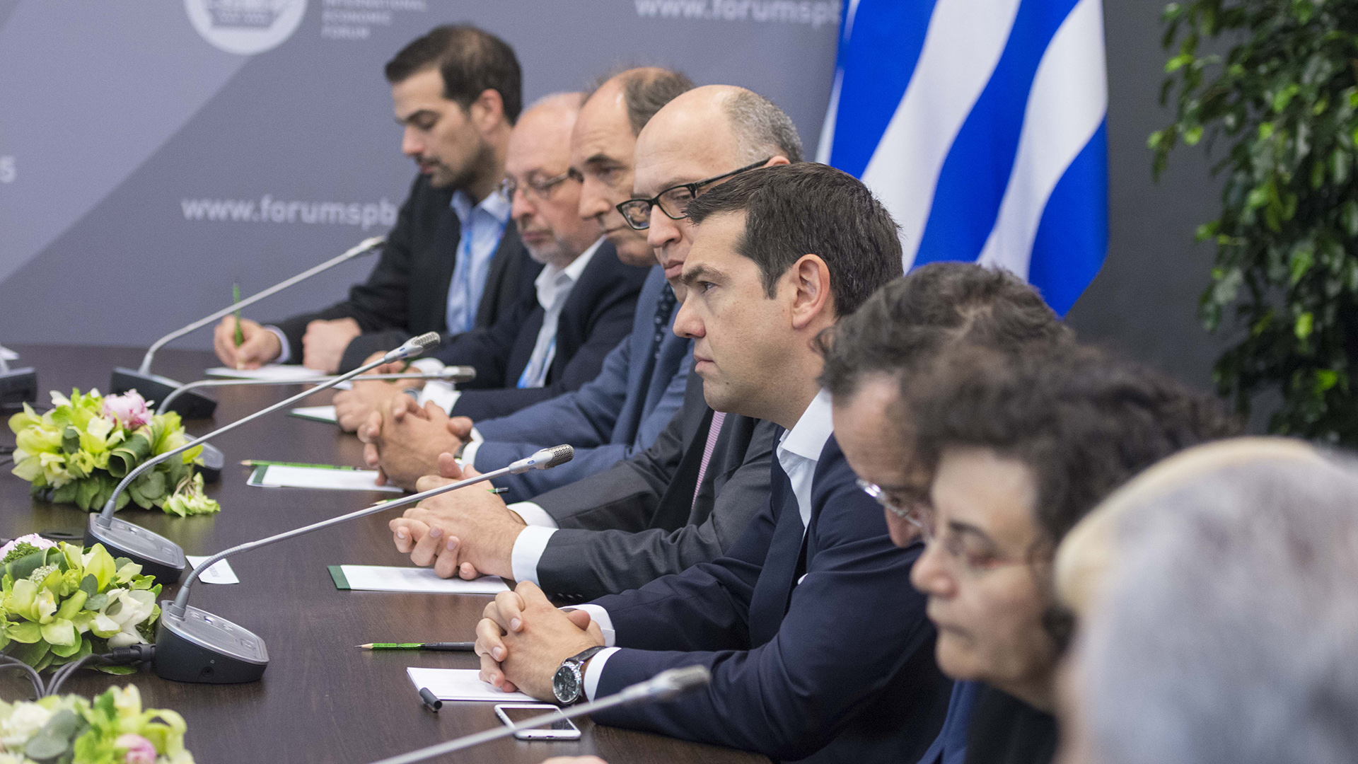 Η «Ιθάκη», οι Ρώσοι, οι «γραφικοί υπουργοί» και μια φωτογραφία-3