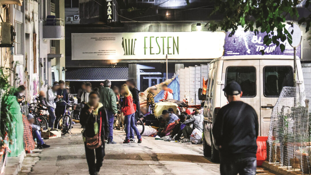 κάνοντας-sold-out-σε-αφιλόξενο-περιβάλλον-563920645