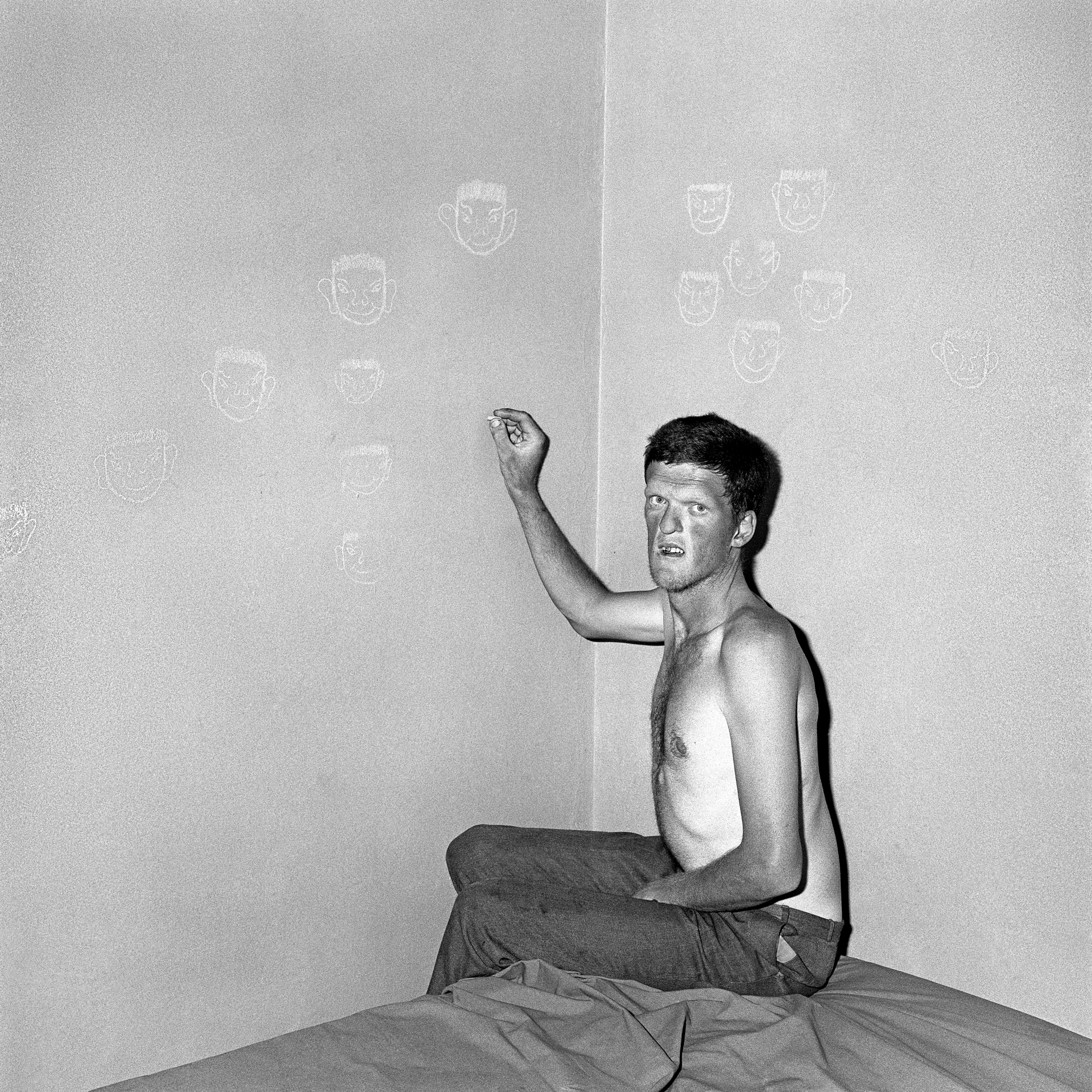 Ρότζερ Μπάλεν στην «Κ»: «Η δουλειά μου είναι ένα ημερολόγιο που με βοηθά να καταλάβω καλύτερα τη ζωή»-1