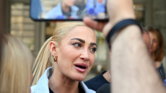 ιωάννα-τούνη-κεκλεισμένων-των-θυρών-η-563912902