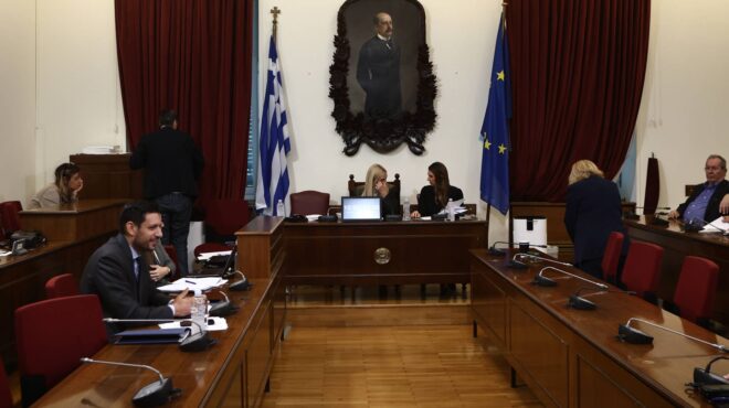 ελτα-πυρά-της-αντιπολίτευσης-για-τη-563902276