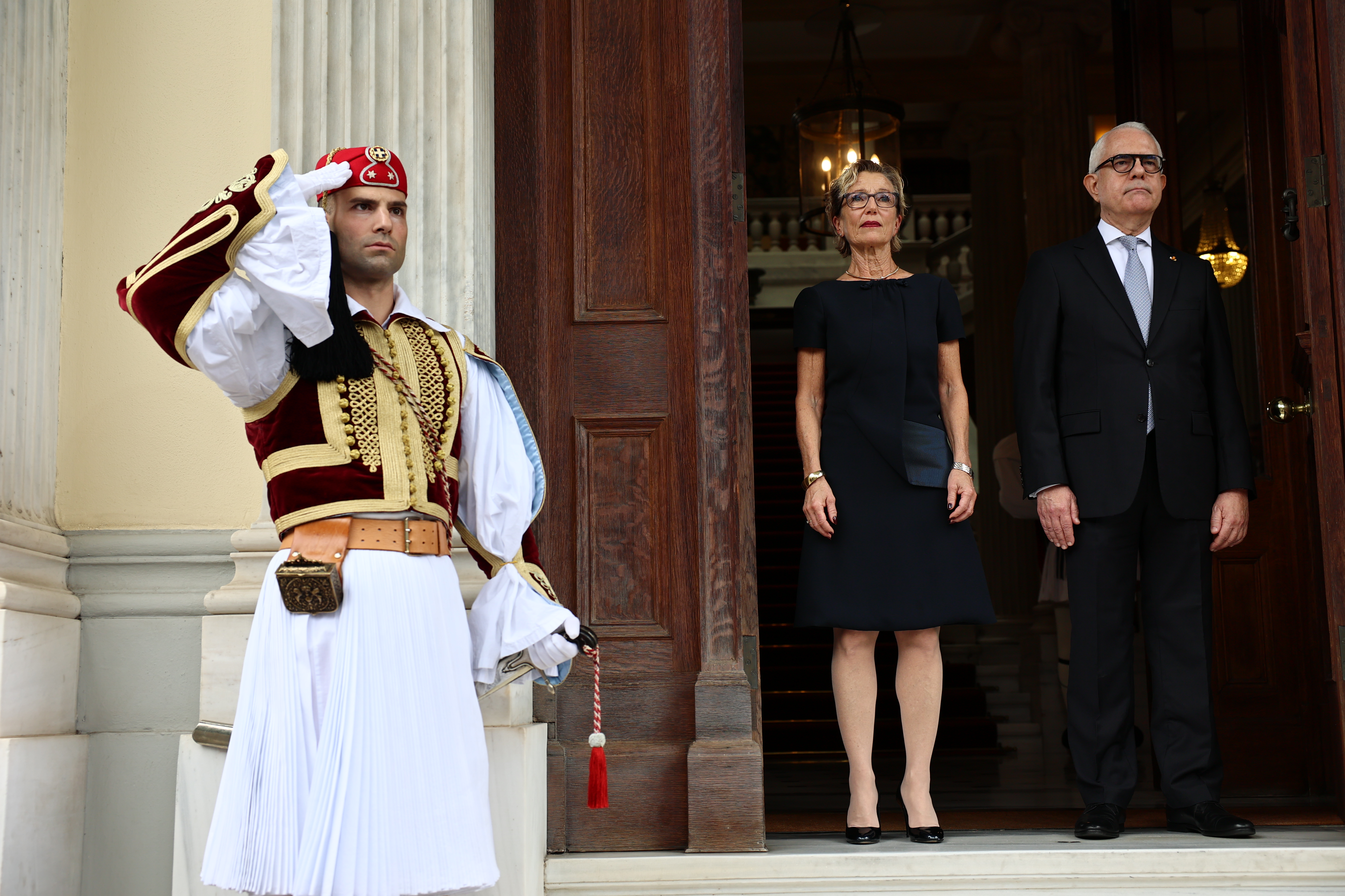 Στο Προεδρικό Μέγαρο η Κίμπερλι Γκίλφοϊλ για τα διαπιστευτήριά της στον ΠτΔ-4