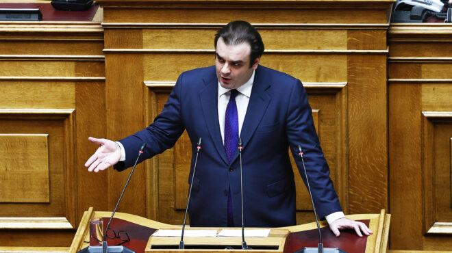 θεωρείο-ο-πιερρακάκης-και-οι-βουλευτ-563911054