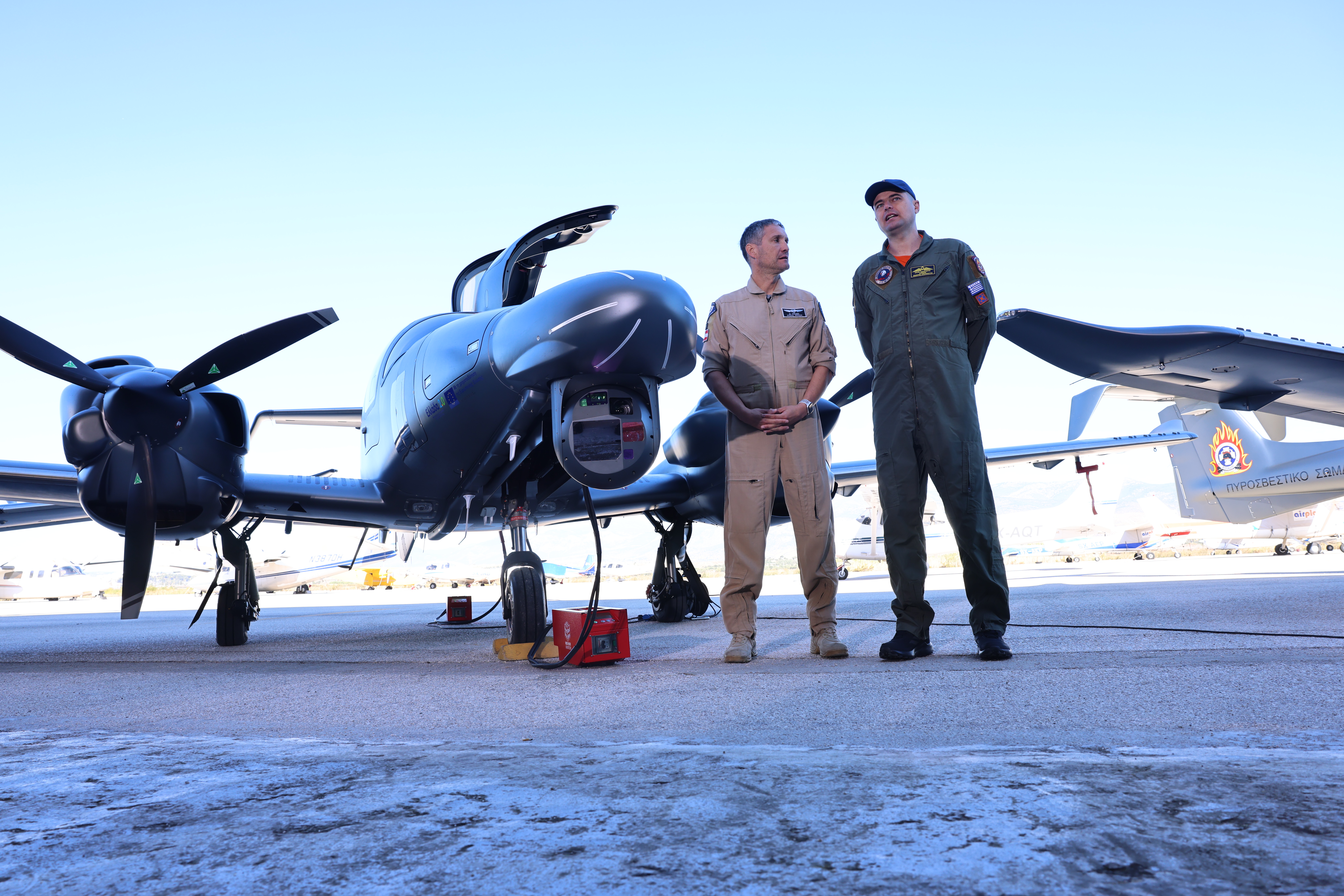 Τρία νέα αεροσκάφη παρέλαβε η Πυροσβεστική – Μητσοτάκης: «Οσο η μάχη δυσκολεύει, πρέπει να αναβαθμίζουμε τα μέσα»-1