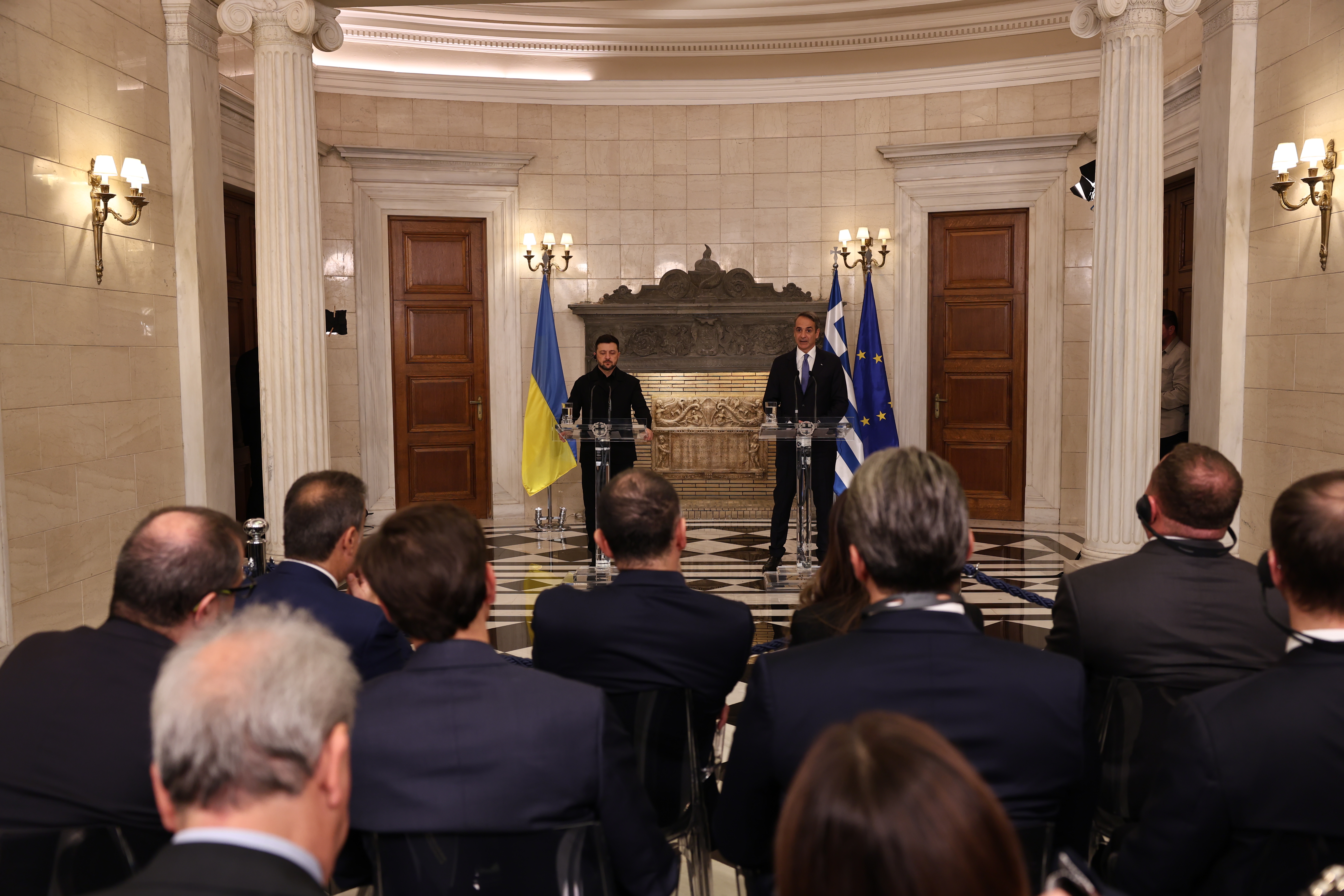 Μητσοτάκης: Η Ελλάδα κόμβος για το αμερικανικό LNG – Ζελένσκι: Τον Ιανουάριο οι προμήθειες αερίου-1