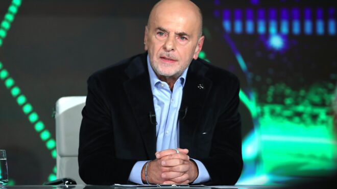 ο-γιάννης-αλαφούζος-εφ-όλης-της-ύλης-563924566