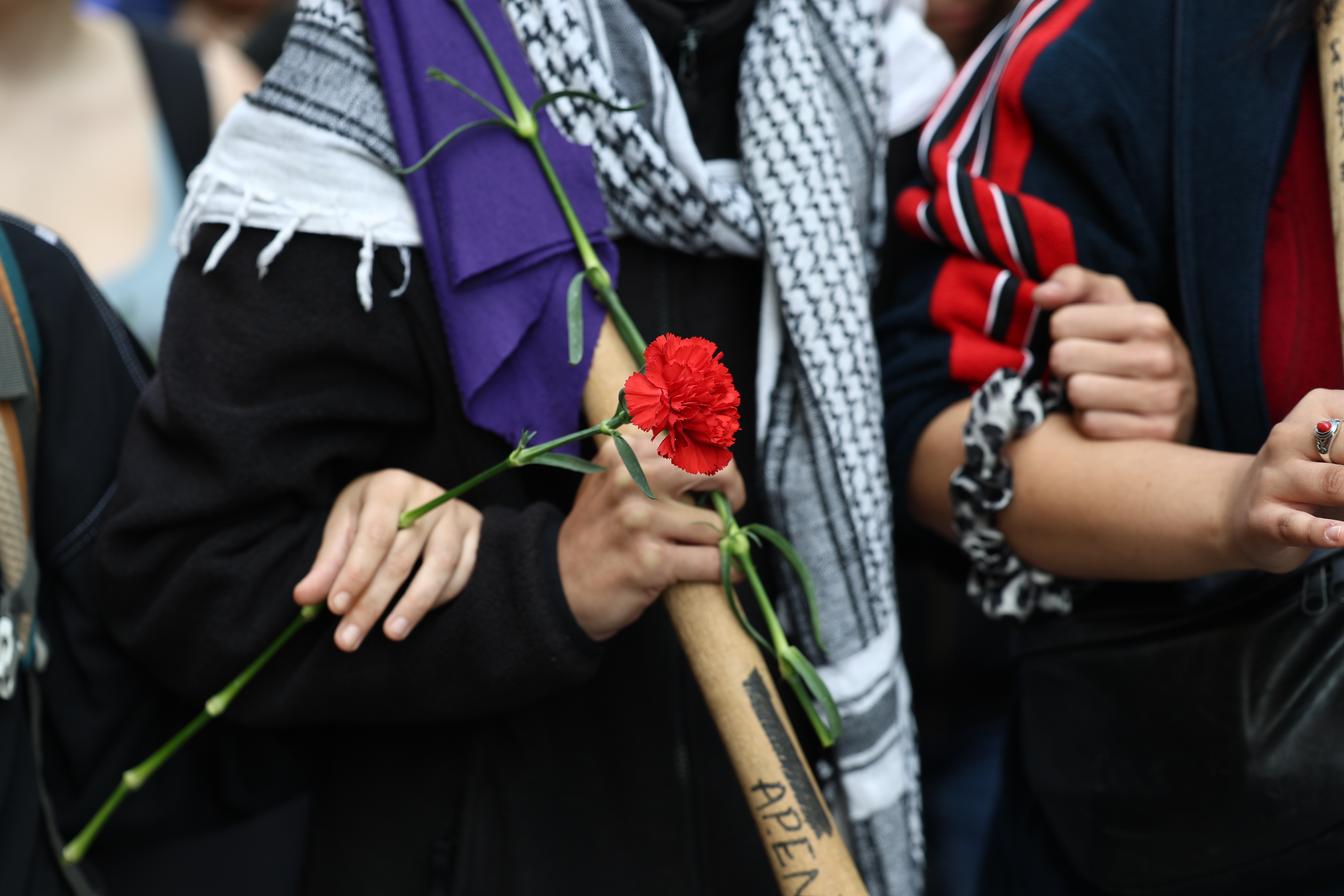 Ολοκληρώθηκε η πορεία για το Πολυτεχνείο – 11 συλλήψεις και 32 προσαγωγές-8