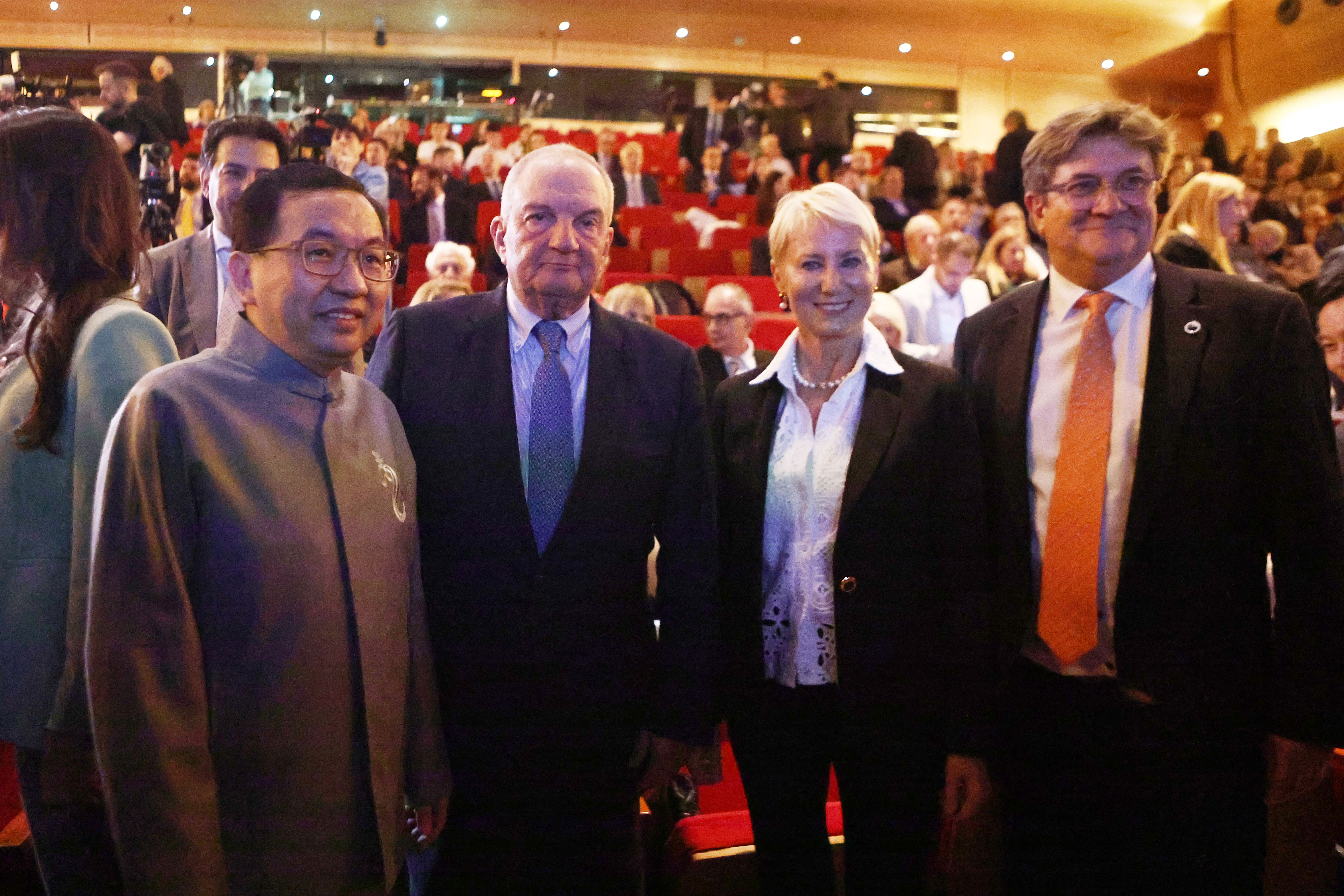 Καραμανλής: Οι σχέσεις Ελλάδας – Κίνας παράγουν αμοιβαία οφέλη-1