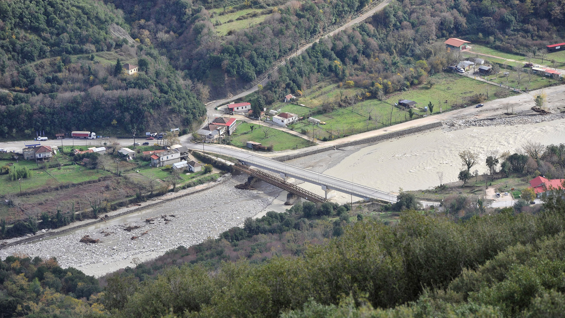 Τζουμέρκα: Εικόνες καταστροφής μετά την επέλαση της κακοκαιρίας-1