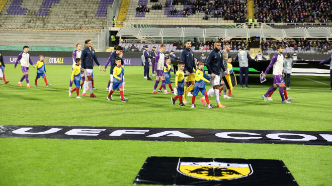 απαραίτητη-η-ευρωπαϊκή-προσγείωση-563949238