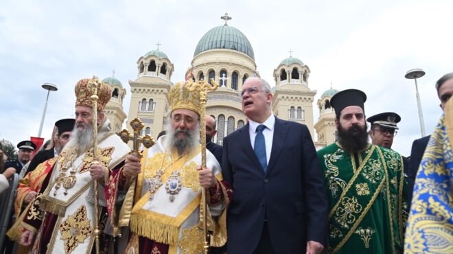 κ-τασούλας-από-πάτρα-ο-ελληνικός-λαός-563950048