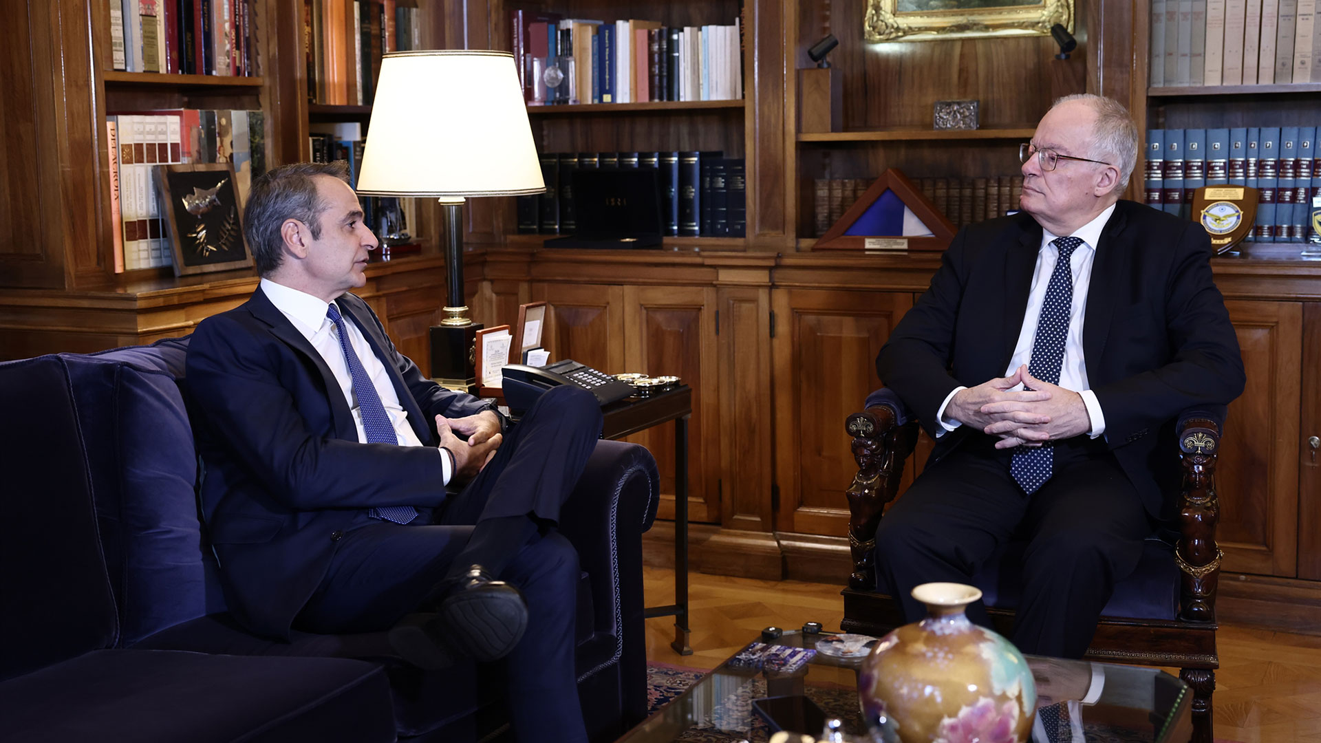 Πονοκέφαλος Ν.Δ. με αγρότες-1