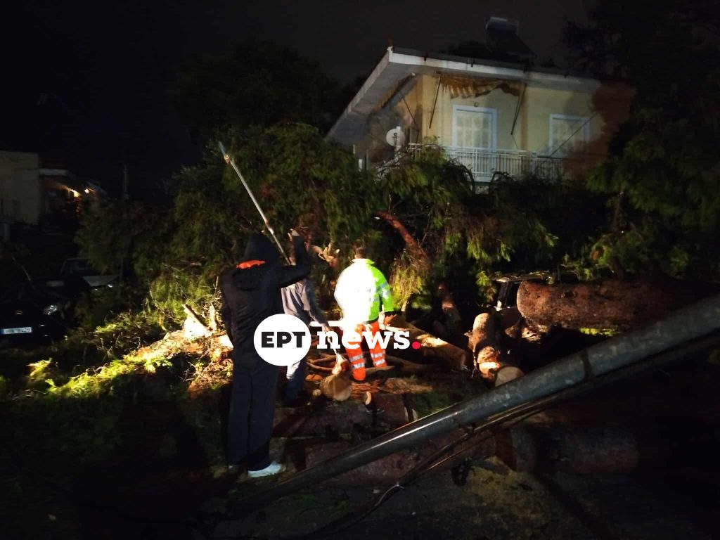 Κακοκαιρία «Αdel»: Πώς θα κινηθεί το Σάββατο – Προβλήματα στην Αττική από τη νυχτερινή καταιγίδα-1