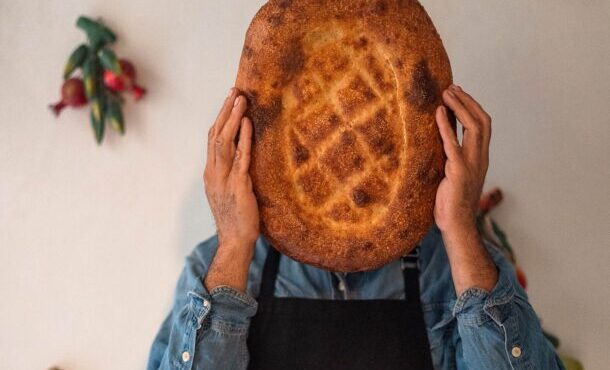 ματναχάς-αρμένικο-ψωμί-με-προζύμι-563937061