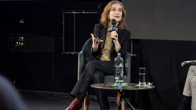 αγνοώ-τα-πάντα-κι-αυτό-με-κάνει-διαπερ-563904379