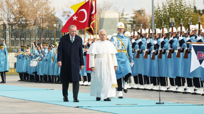 πάπας-λέων-ιστορική-επίσκεψη-υψηλού-σ-563945899