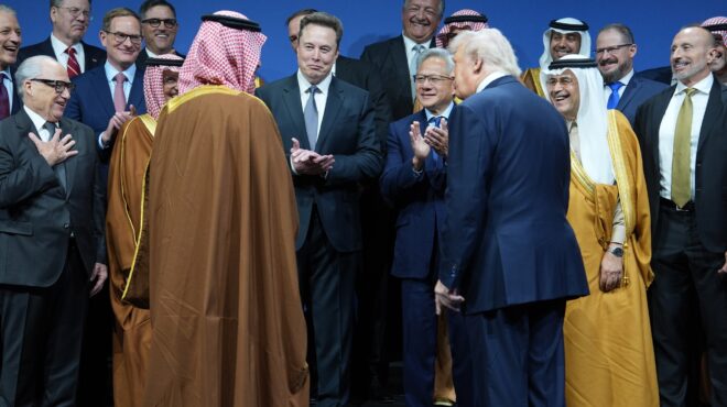 deals-270-δισ-δολ-αμερικανικών-επιχειρήσεων-563932915