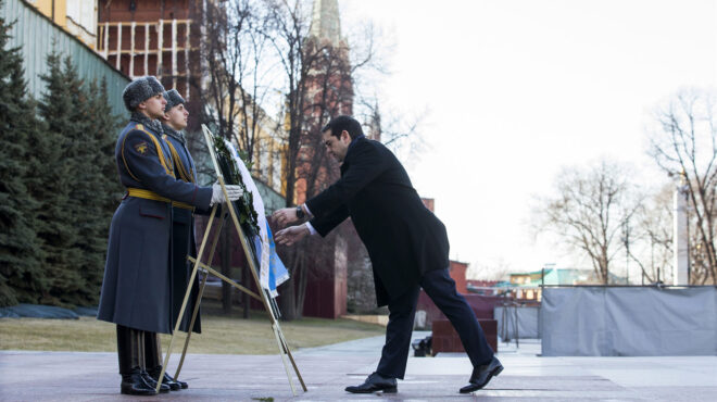 τρίαινες-κρότοι-θύελλες-563949706