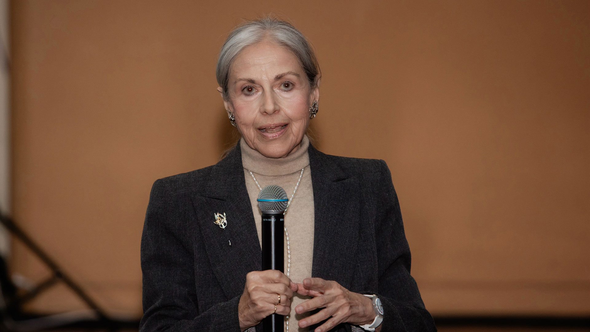 Η φωτογραφική μαρτυρία του Δημήτρη Χαρισιάδη για τη μεταπολεμική Σαντορίνη-3