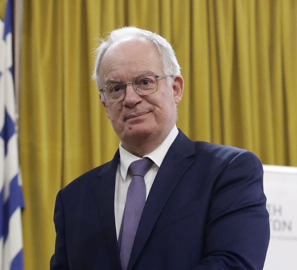 Εντός και Εκτός: Αρχαία στο Κογκρέσο από τη Μενδώνη-1