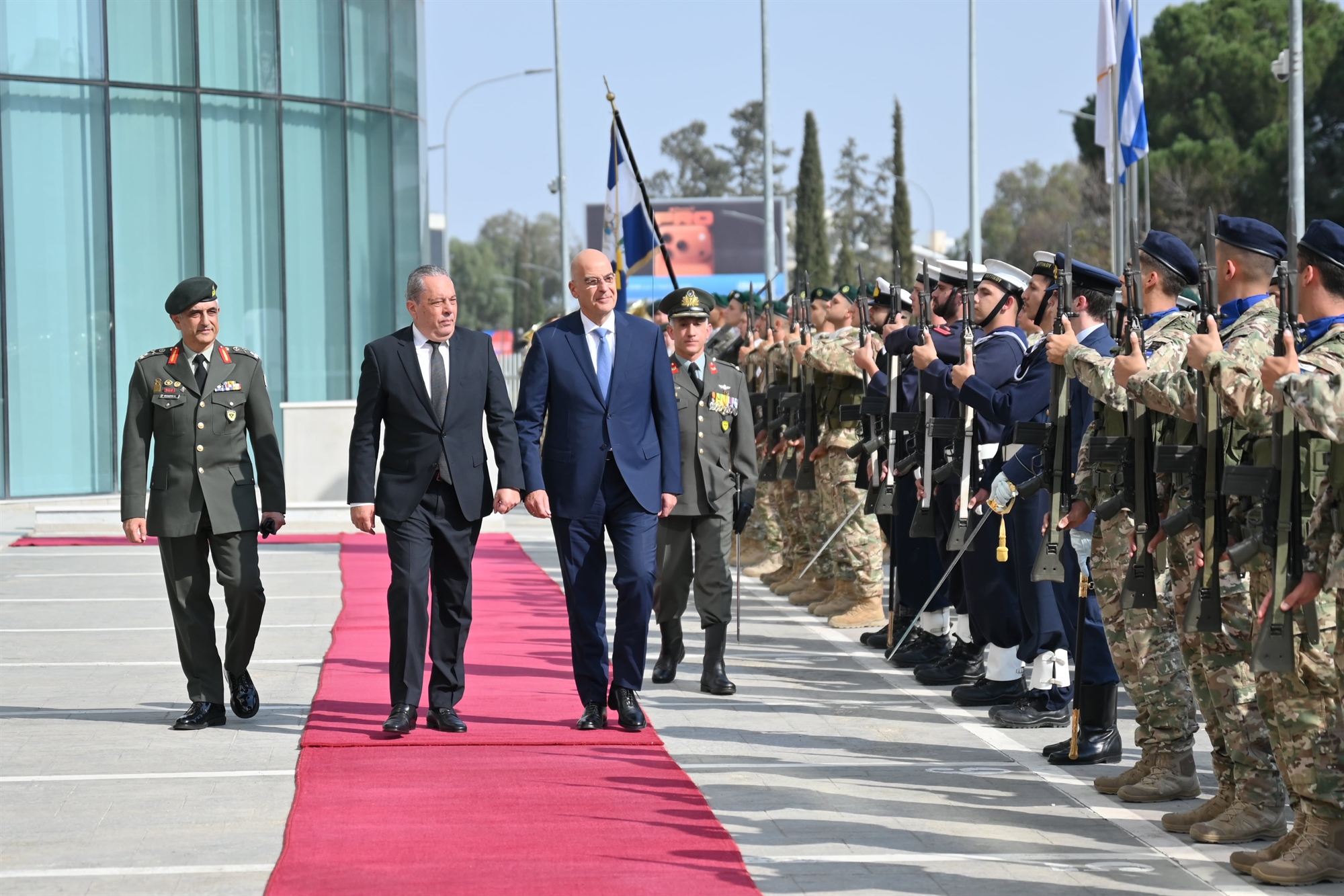 Το SAFE προχωρεί μετ’ εμποδίων-1