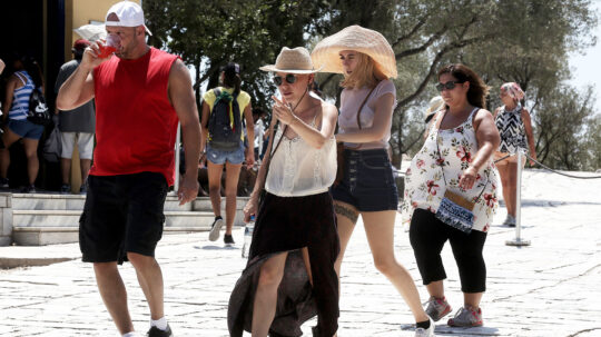 Οι αλλαγές στη συμπεριφορά των τουριστών ευνοούν την Ελλάδα