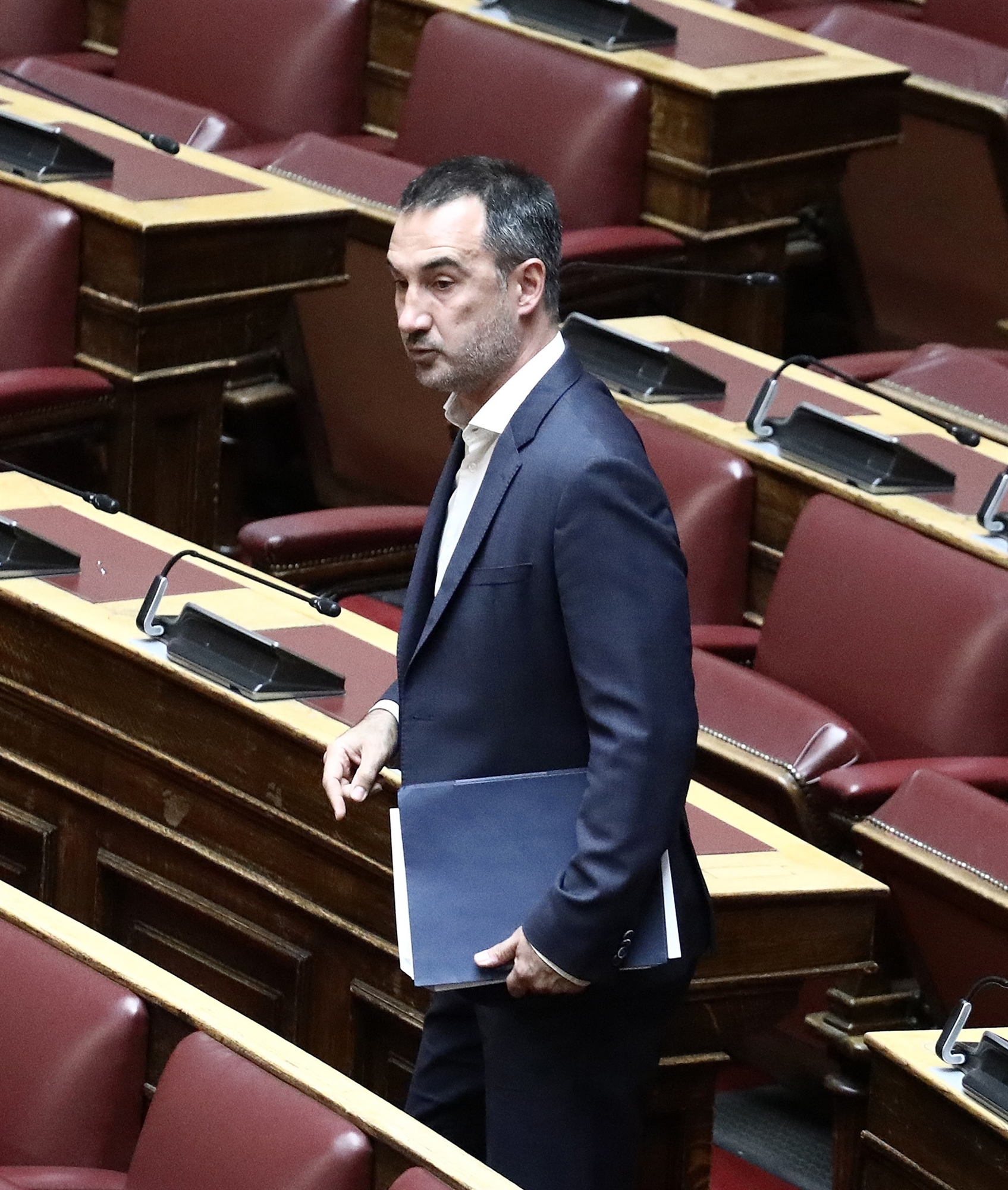 Θεωρείο: Ο Πιερρακάκης και οι βουλευτές-1