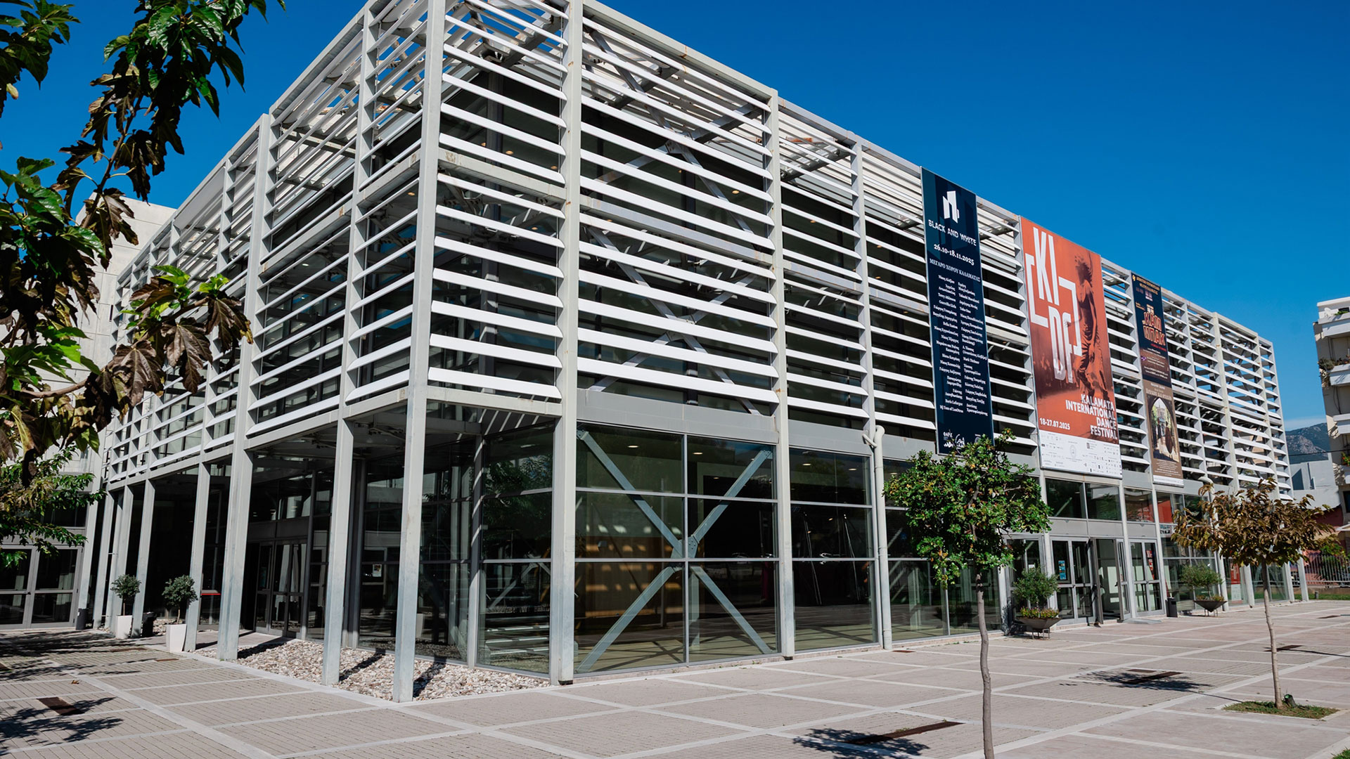 Μια εικαστική έκθεση για το αντιθετικό ζεύγος άσπρου – μαύρου στην Καλαμάτα-3