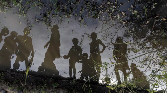 καμπανάκι-από-οηε-εκατομμύρια-άνθρ-563916595