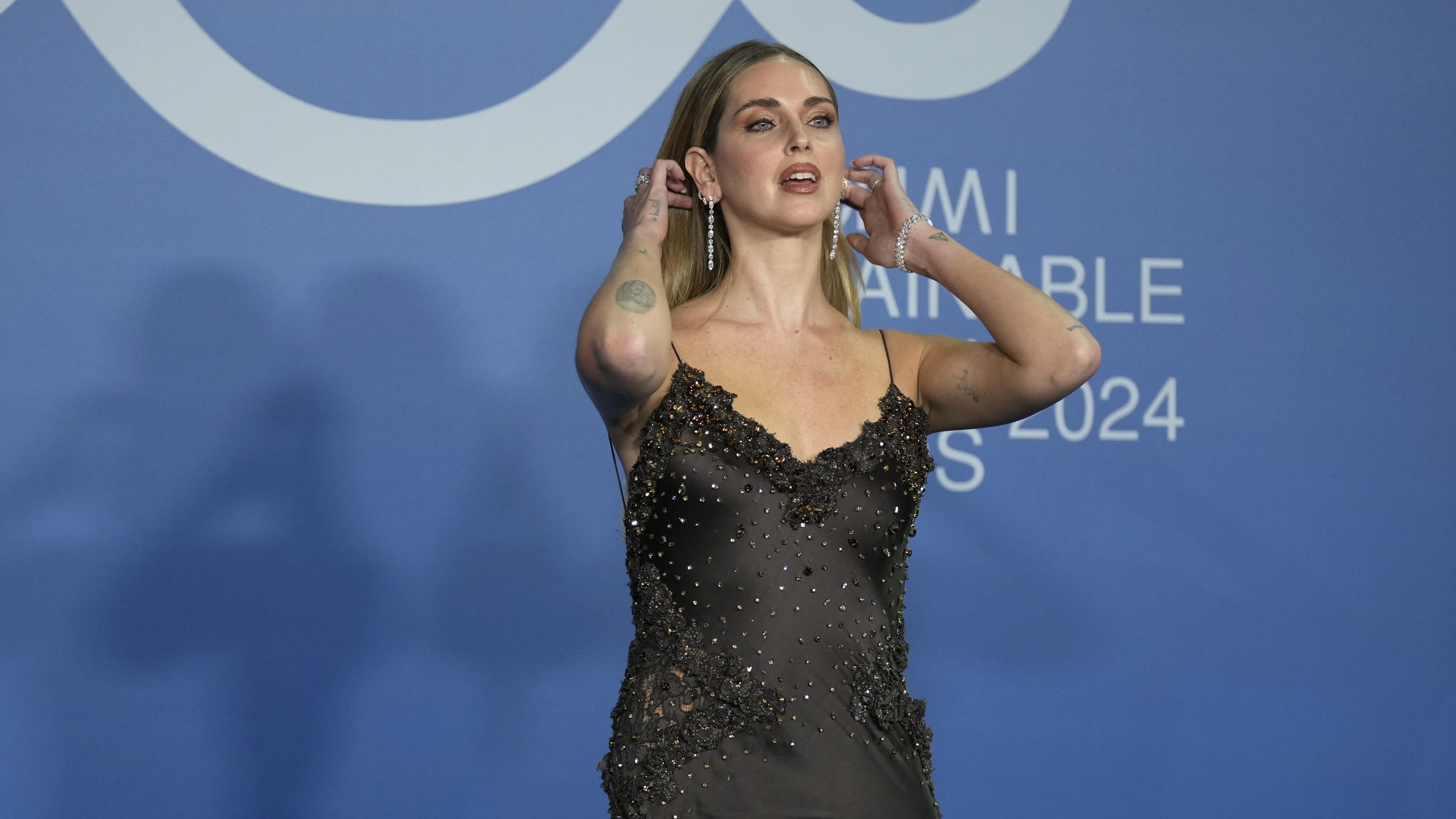 Κιάρα Φεράνι: Στο εδώλιο η influencer για «γλυκές» απάτες-1